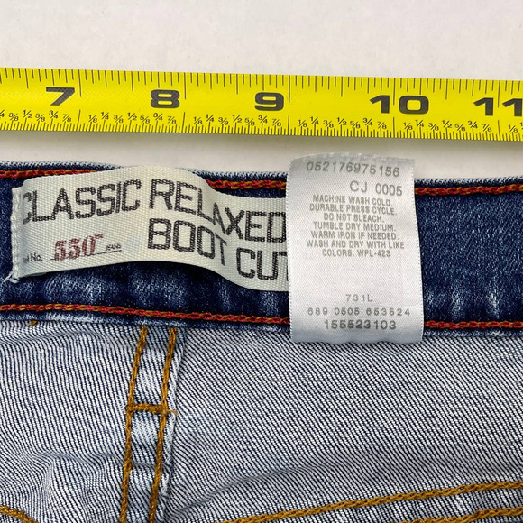 Levi's 550 Classic Relaxed Fit Bootcut Jeans 12L - Picture 3 of 9